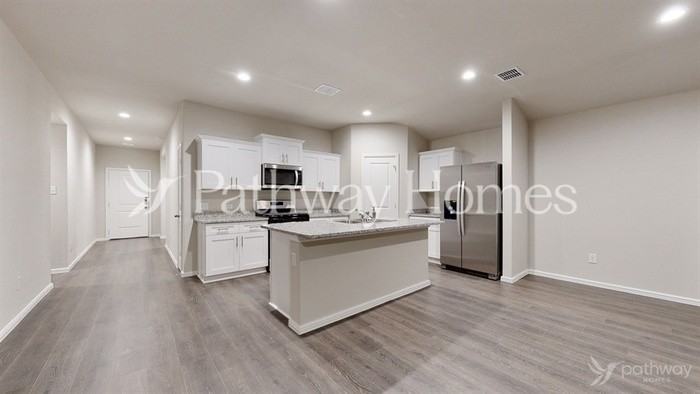 1609 Vandemere Ct - Photo 4 of 18