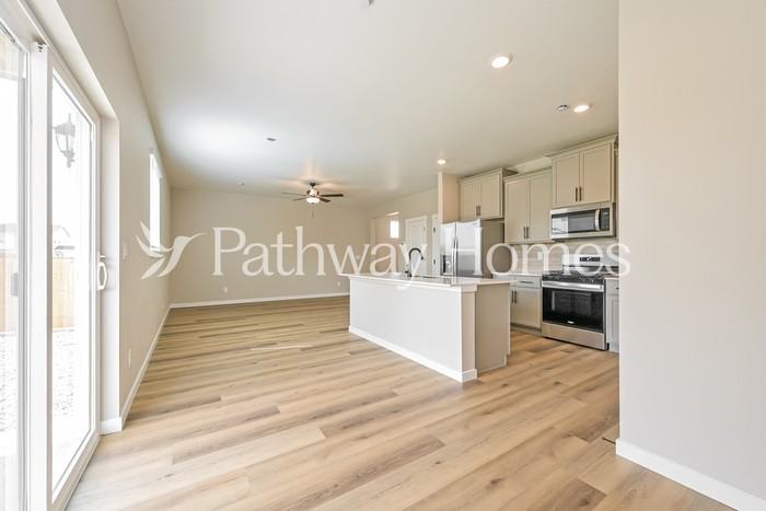 17901 E 94th Ave - Photo 6 of 16