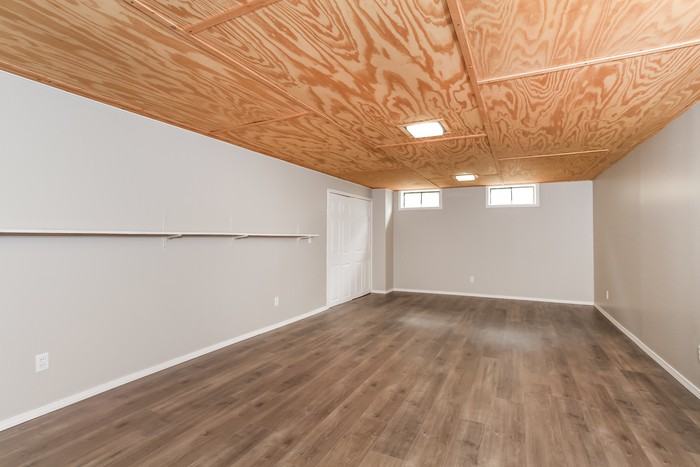 11374 Geneva Rd - Photo 5 of 10
