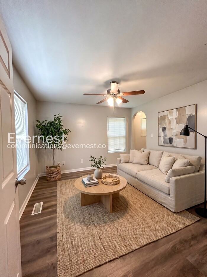 1922 Dove Dr - Photo 5 of 24