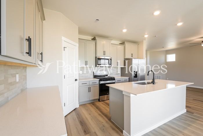 17923 E 94th Pl - Photo 3 of 15