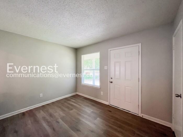 5099 Corkwood Dr - Photo 7 of 21
