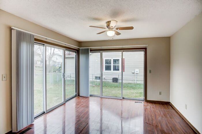 2941 Badger Dr - Photo 5 of 11