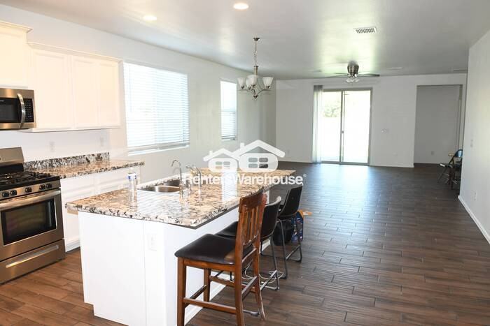 12480 N 174th Ln - Photo 3 of 15
