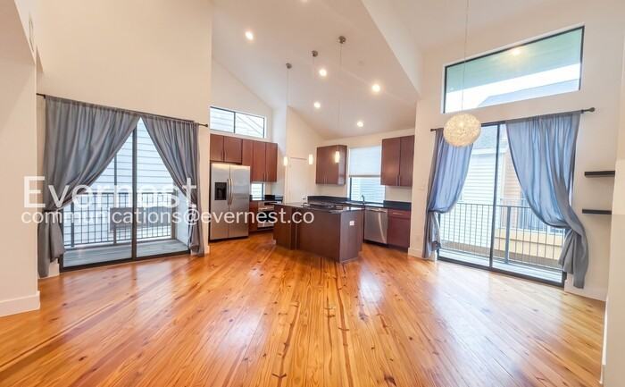 4508 Maxie St #B - Photo 5 of 29