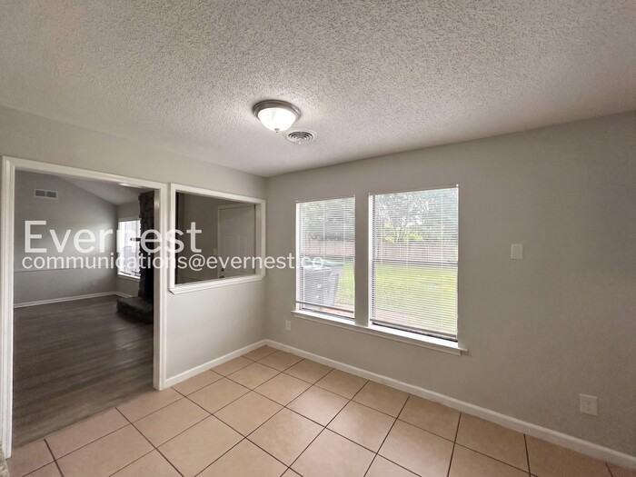 3352 Brownbark Dr - Photo 5 of 37