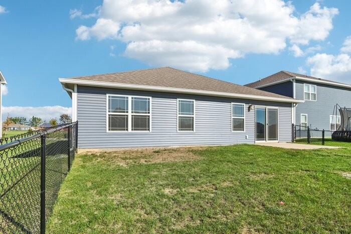 713 Cattail Dr - Photo 2 of 22
