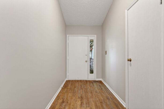 8134 Old Prairie Ct - Photo 2 of 26