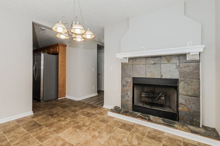 195 Wynnmeade Pkwy - Photo 6 of 17