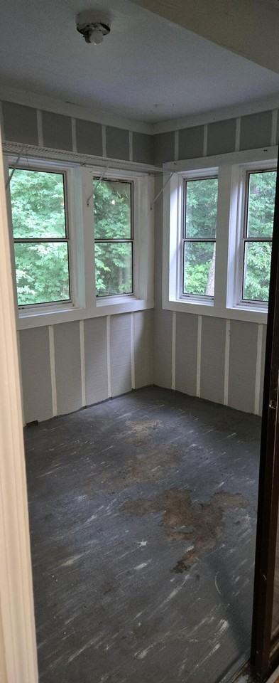 1268 Britain Dr - Photo 2 of 12