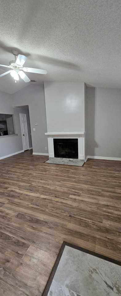 1268 Britain Dr - Photo 6 of 12