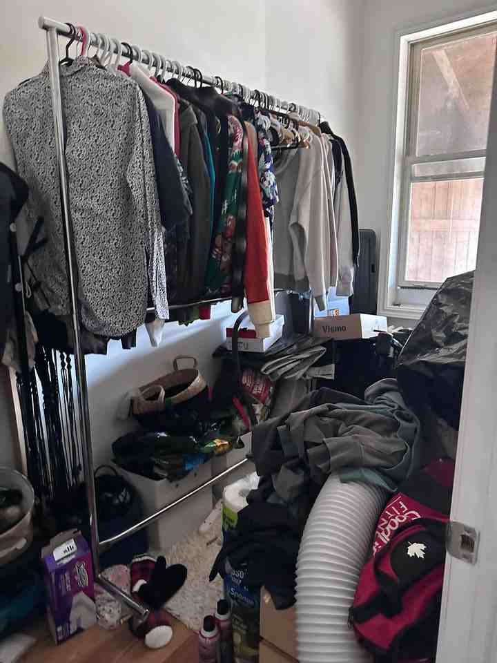 39 Victoria Street West #3 - Photo 2 of 12