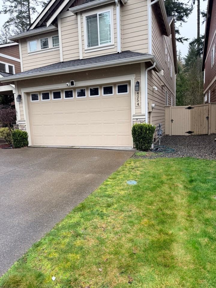 4254 Dudley Dr Ne #1 - Photo 3 of 25