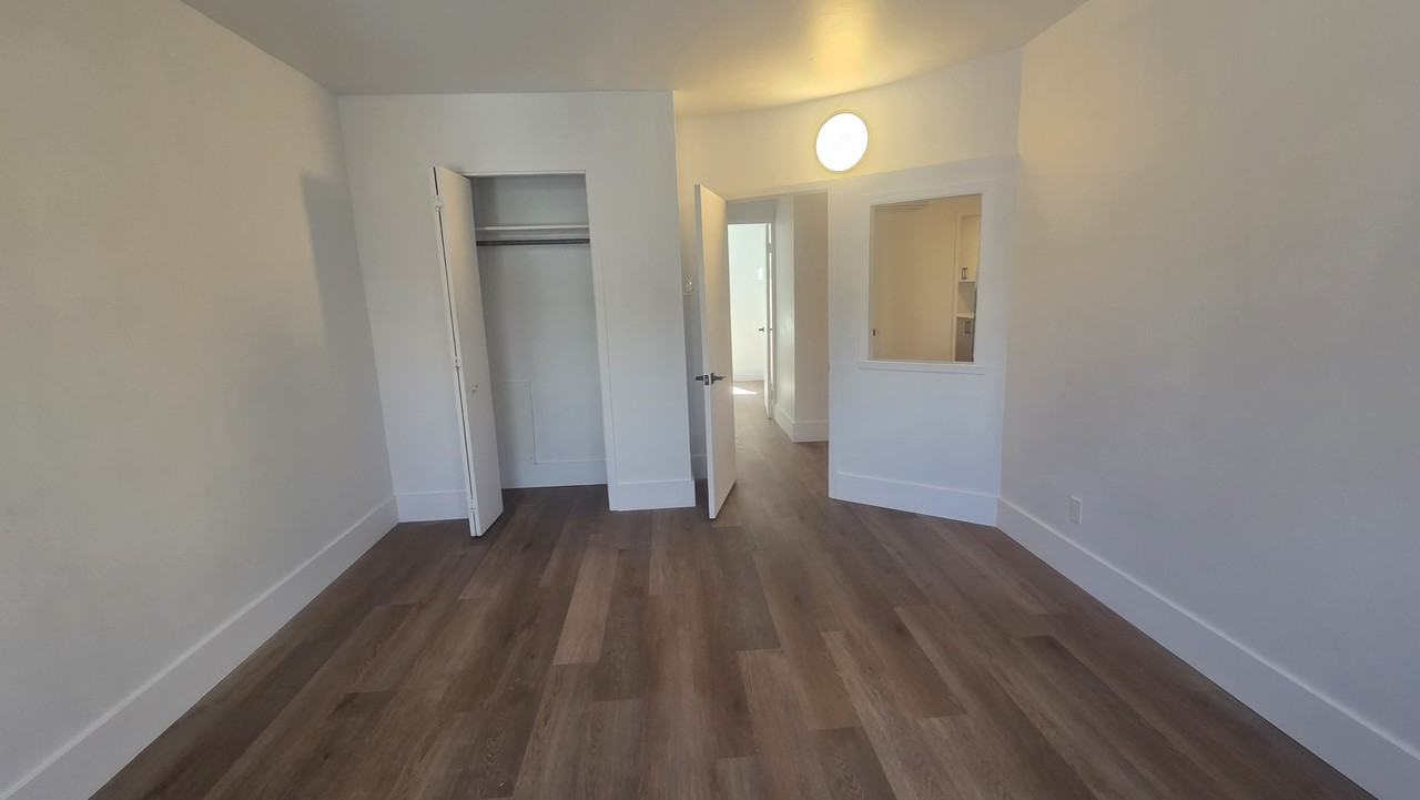 3433 Rue Durocher #108 - Photo 6 of 14