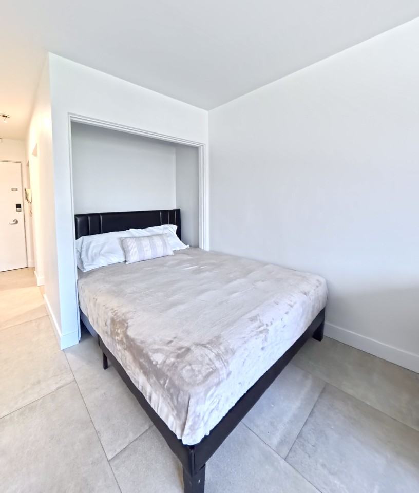 1540 Haro Street - Photo 12