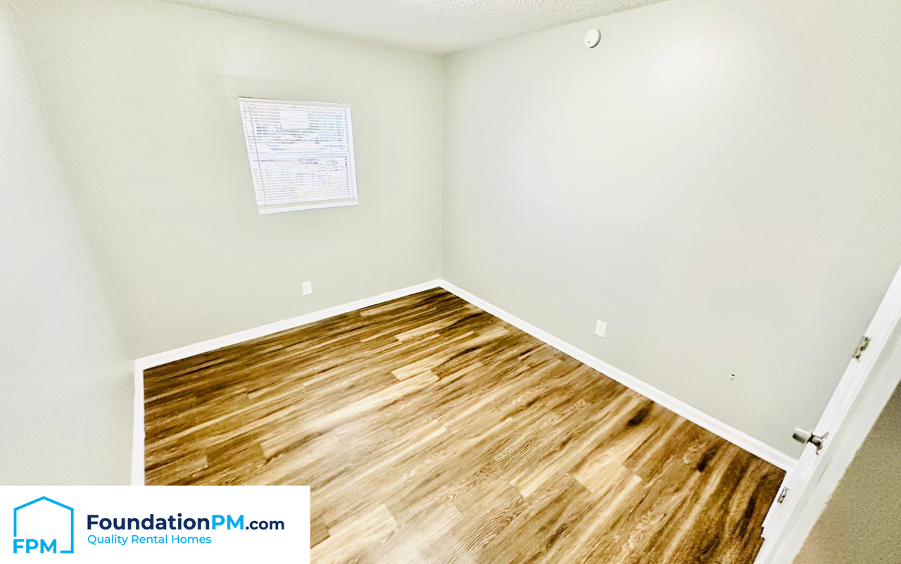 4503 Beacon Hill Dr - Photo 2 of 10