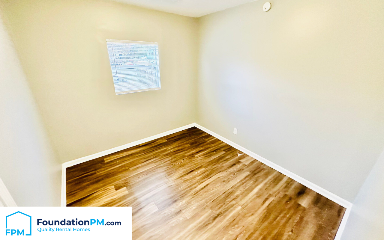 4503 Beacon Hill Dr - Photo 3 of 10