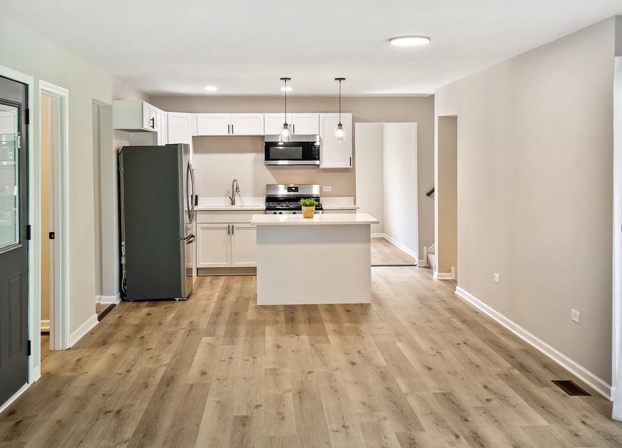 936 E 170th St #1 - Photo 3 of 10