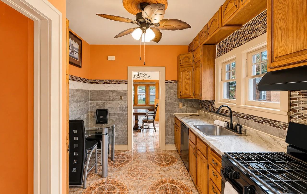 1002 W Marion St #1 - Photo 4 of 10