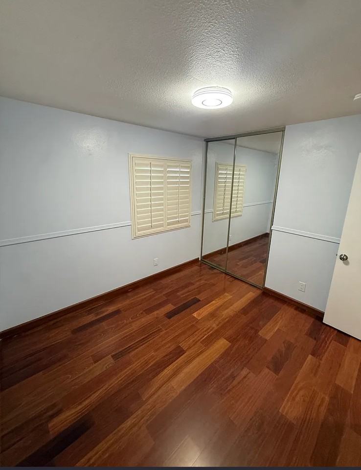 1427 Marigold St #1 - Photo 7 of 10