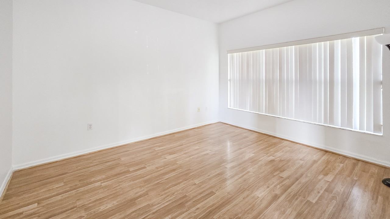 408 Eagle Dr #408 - Photo 2 of 21