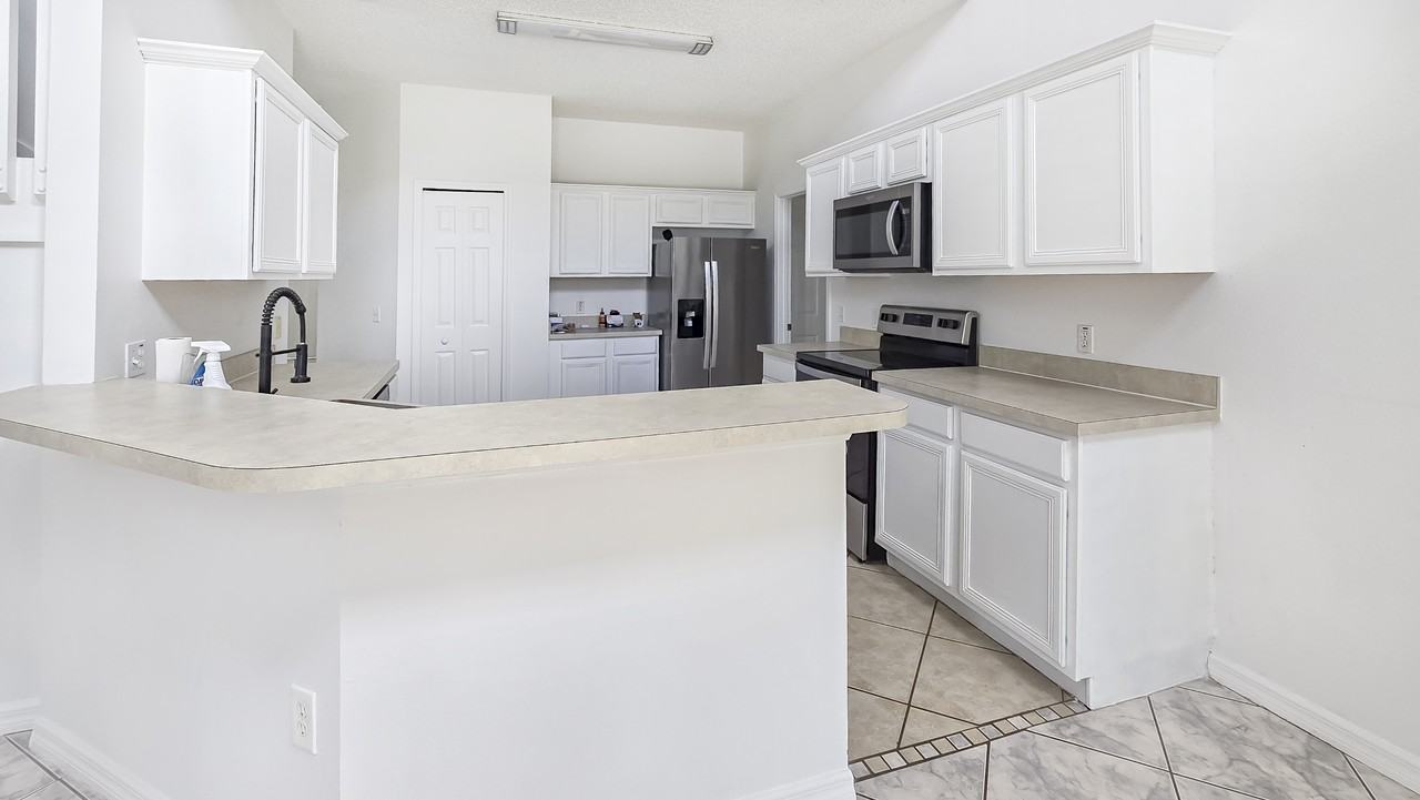 408 Eagle Dr #408 - Photo 6 of 21