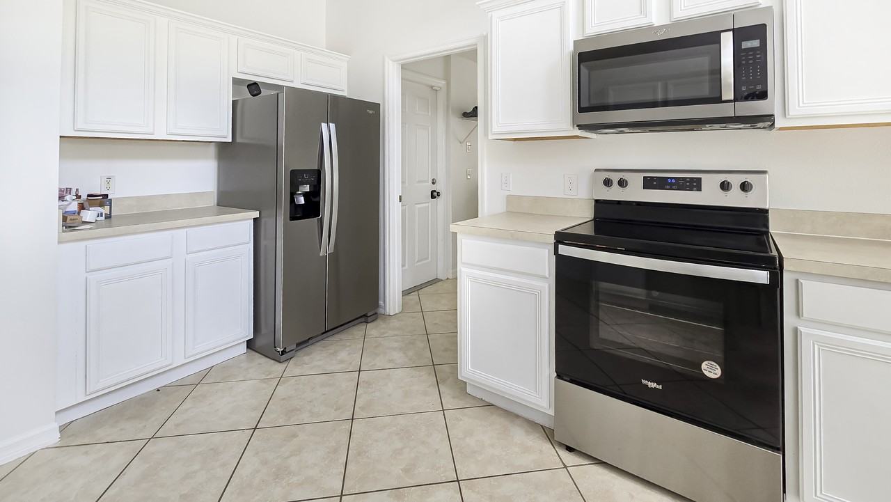 408 Eagle Dr #408 - Photo 7 of 21