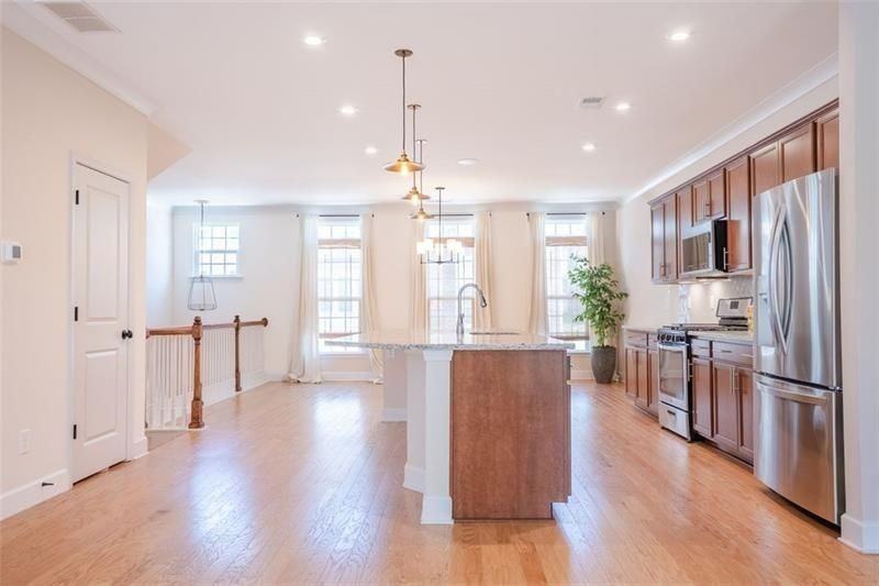 1059 Caruso Dr - Photo 2 of 19