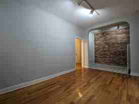 511 W Melrose St - Photo 1 of 1
