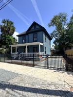 featured image of 30 W 12th St
