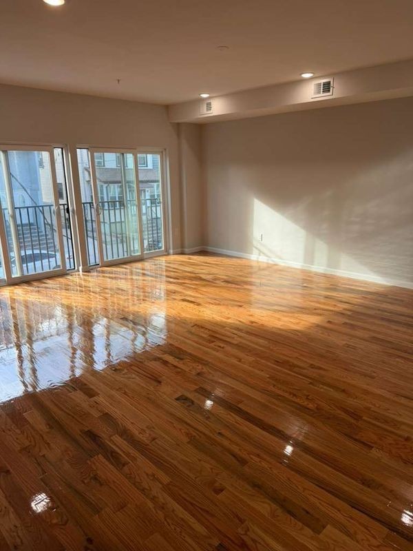 148 Dewey St - Photo 3 of 15