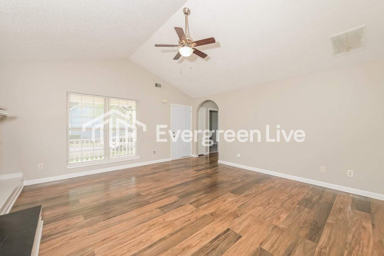 6380 Ariaal Dr - Photo 3 of 15