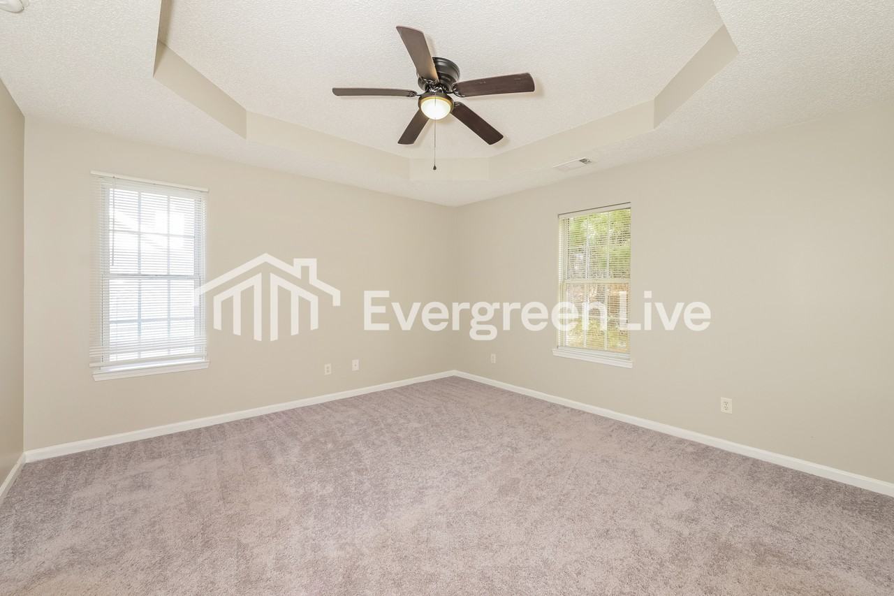 6380 Ariaal Dr - Photo 6 of 15