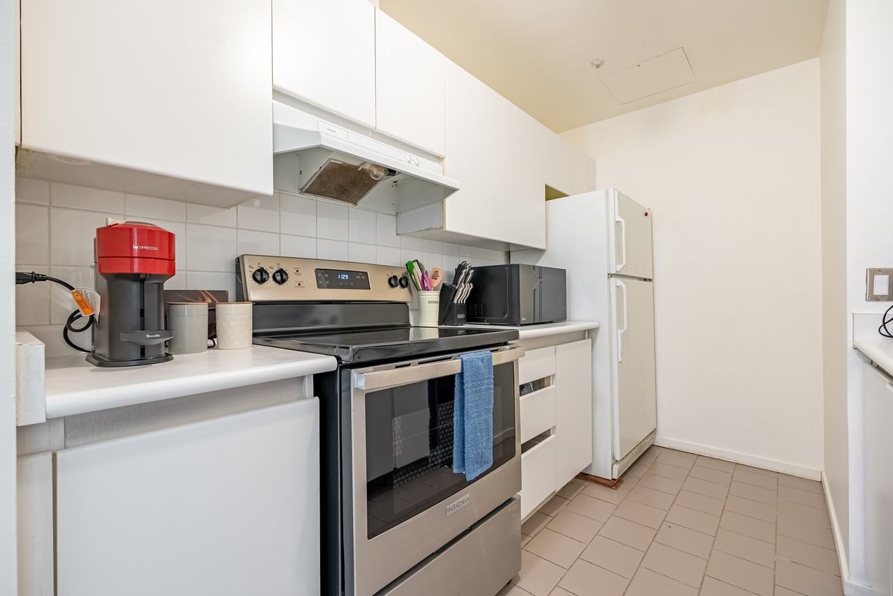 989 Nelson Street #311 - Photo 6 of 15