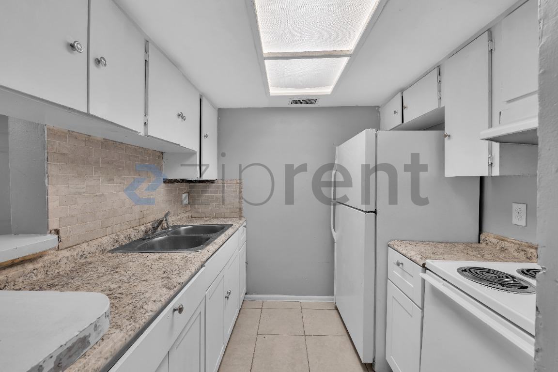 1808 E 143rd Ave #2 - Photo 6 of 16