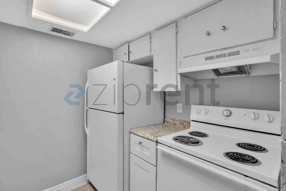1808 E 143rd Ave #2 - Photo 7 of 16