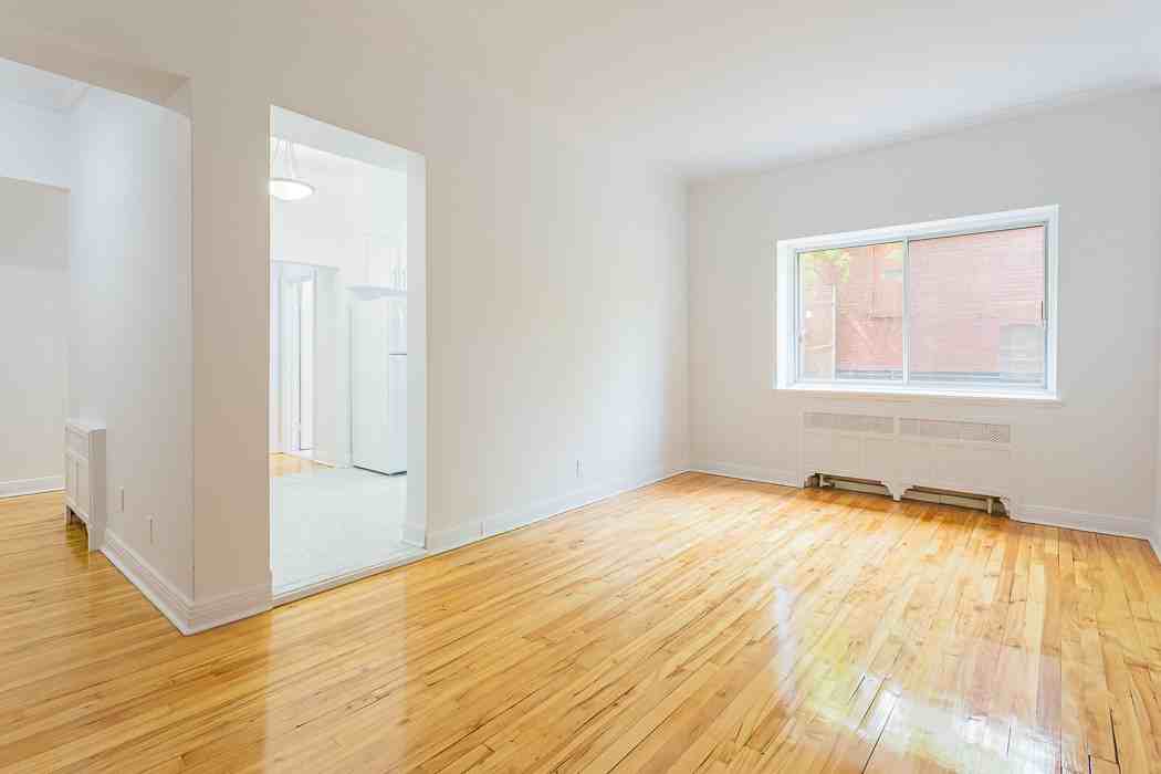 3555 Av Atwater — photo 3