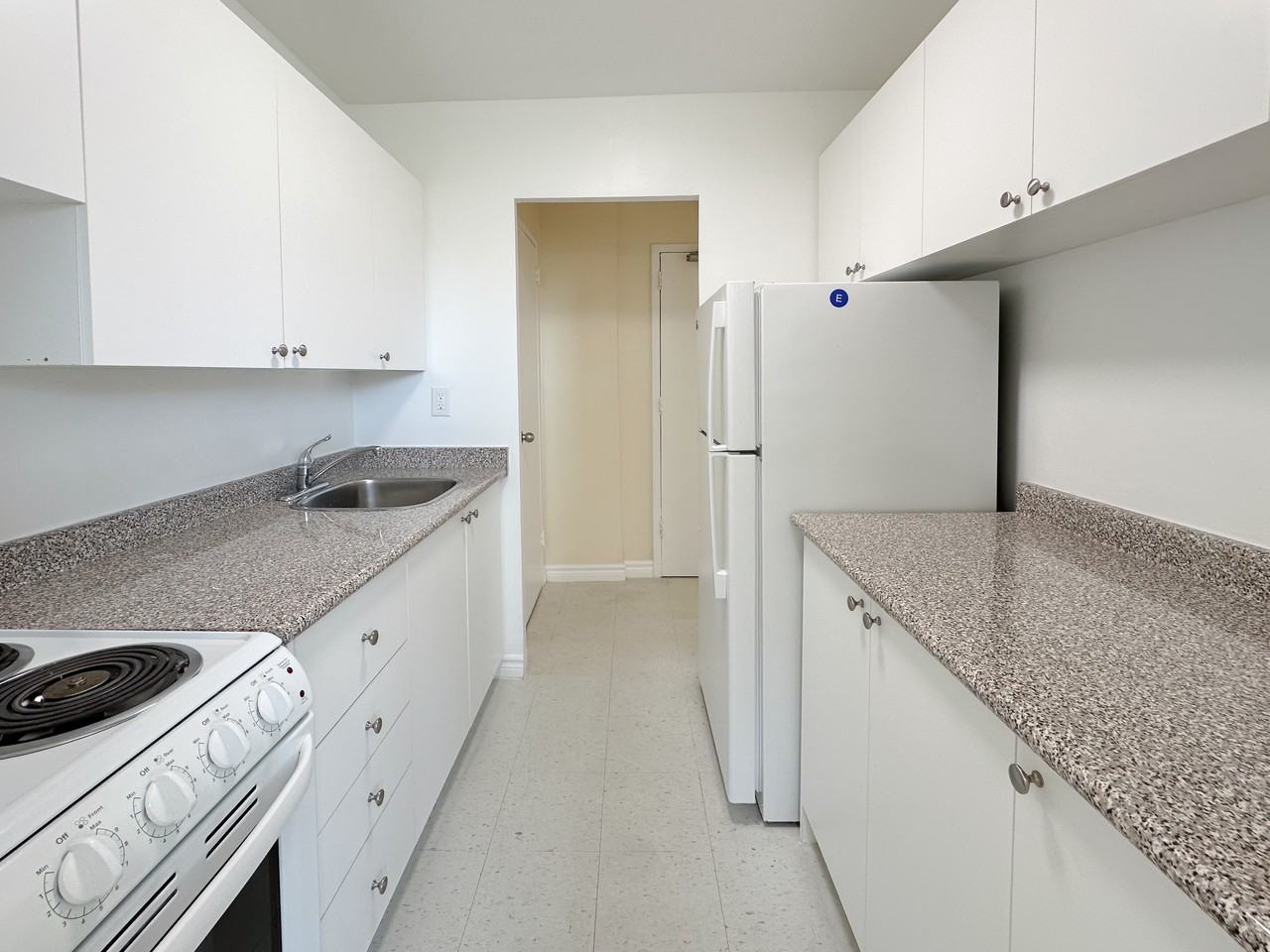 Westdale Apartments - Photo 3 of 8