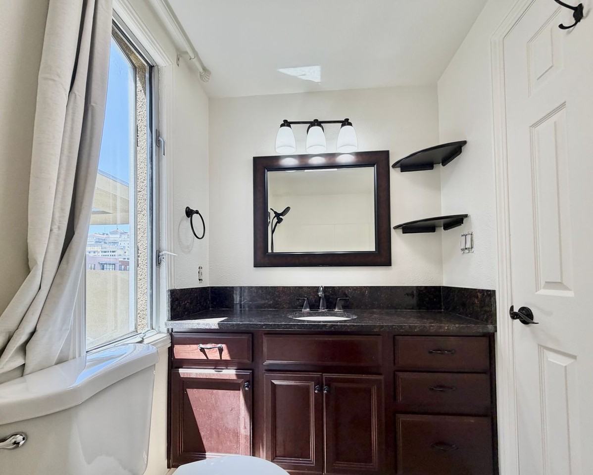 948 G St #24 - Photo 3 of 9