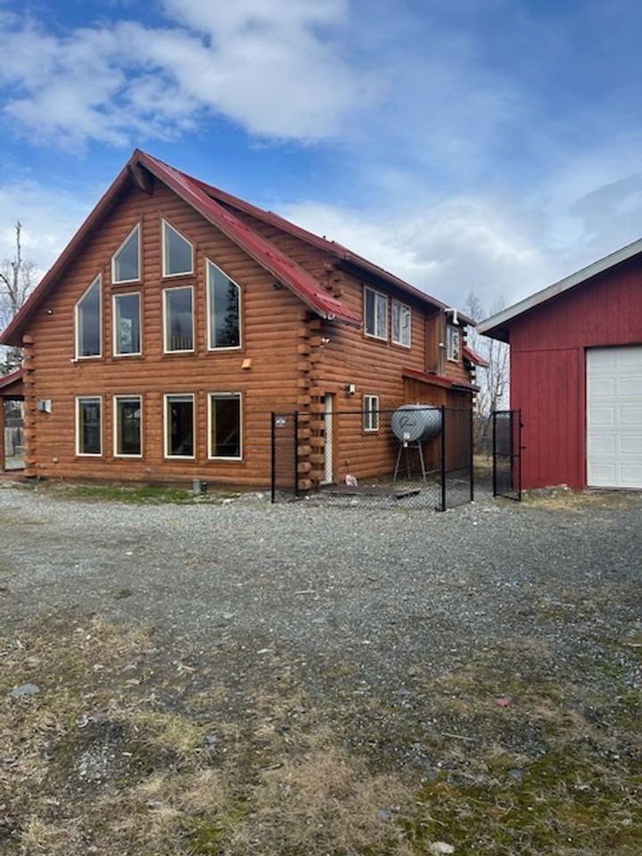 8668 W Grebe Ct - Photo 5 of 26