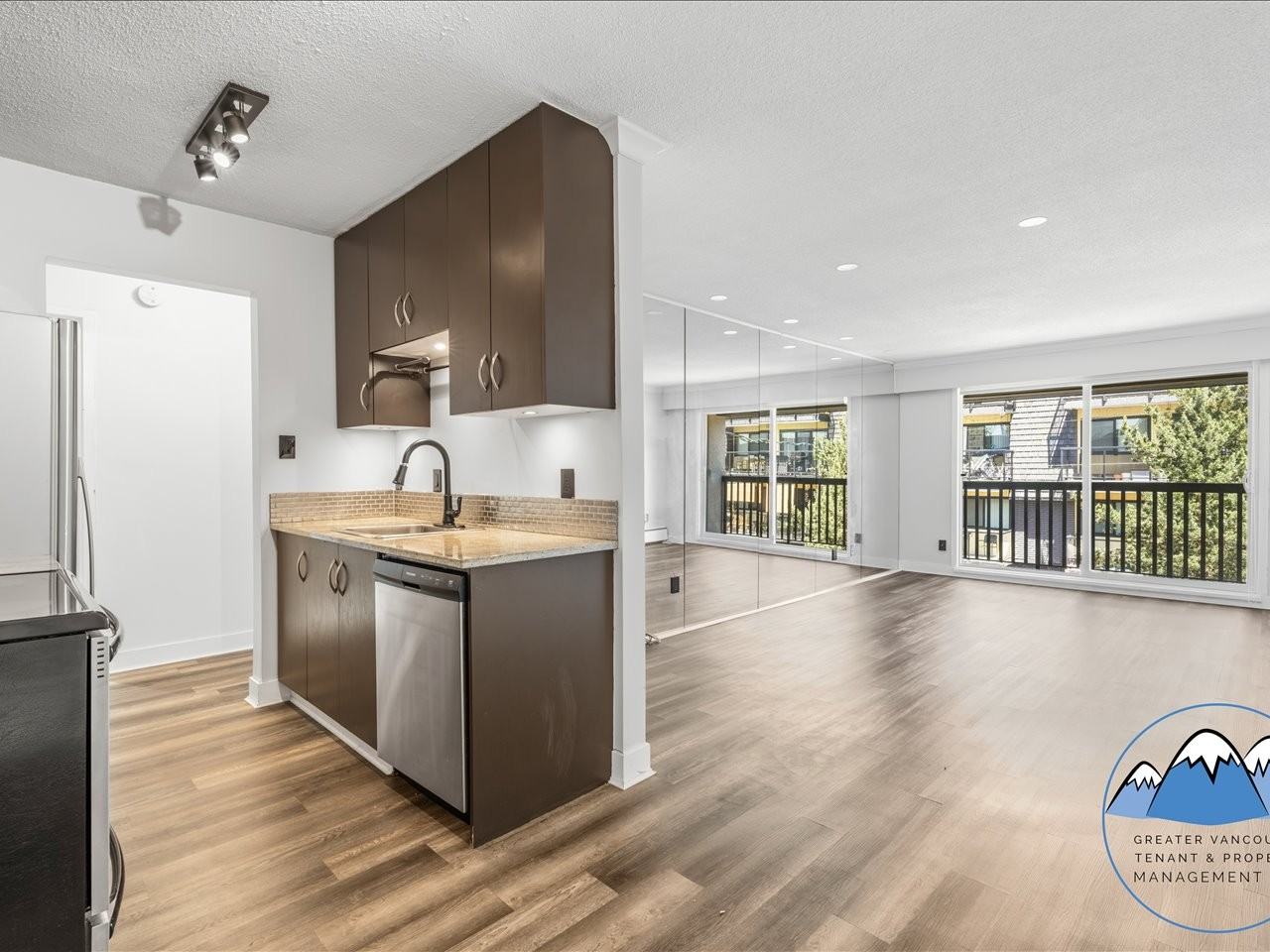 270 3rd St W - Photo 2 of 25