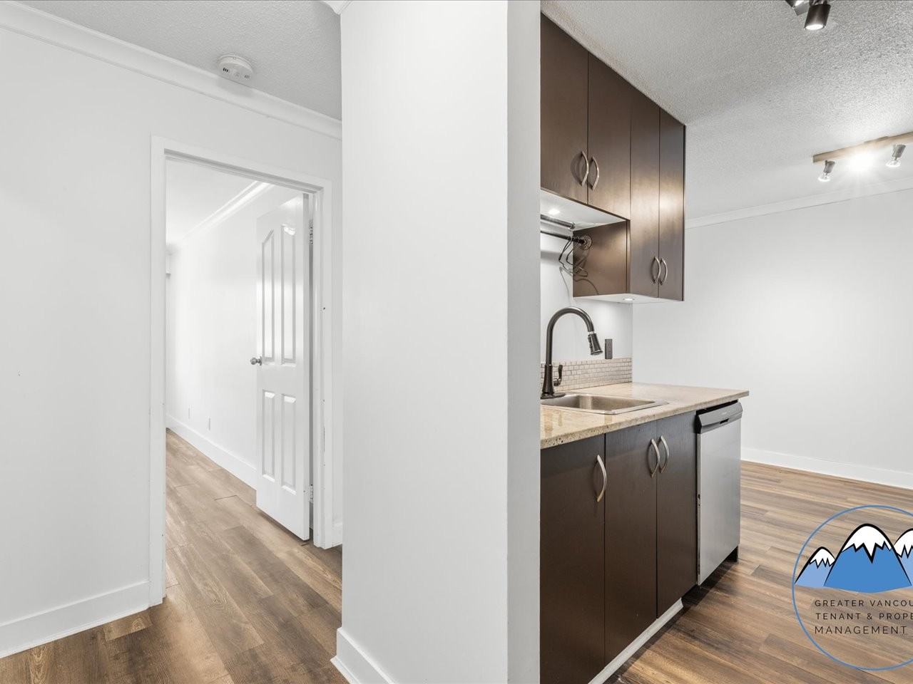 270 3rd St W - Photo 6 of 25