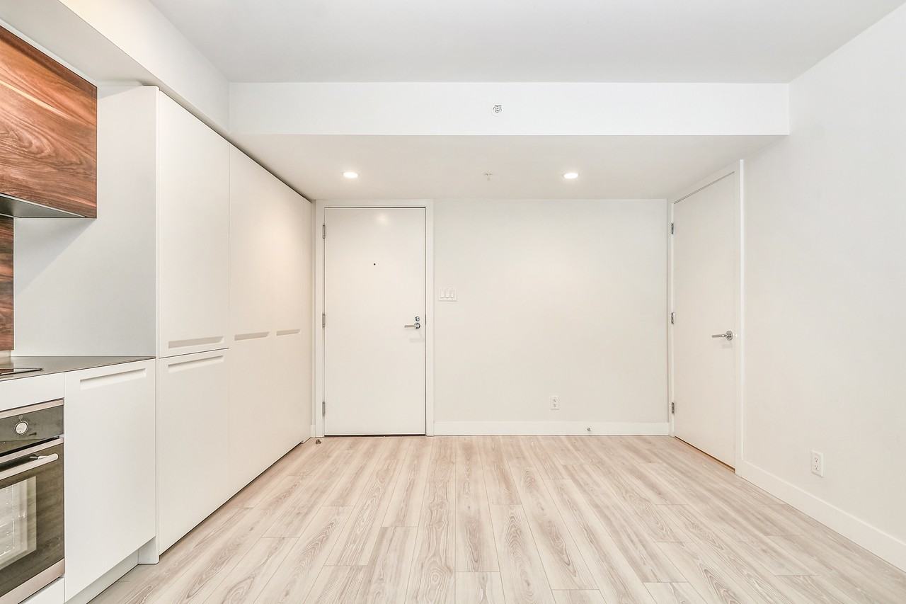 1133 Hornby St #1501 - Photo 6 of 19
