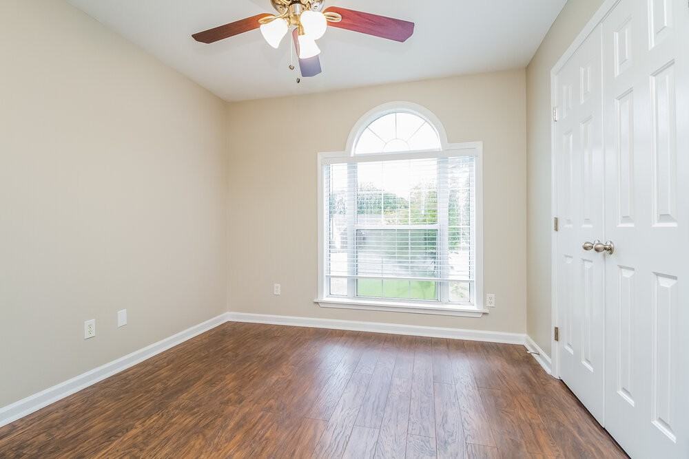 403 Wildlife Ct - Photo 5 of 16