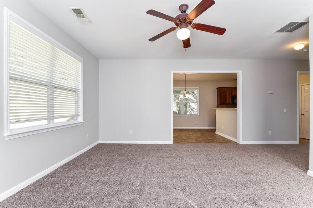 1 Horseshoe Ln - Photo 5 of 17
