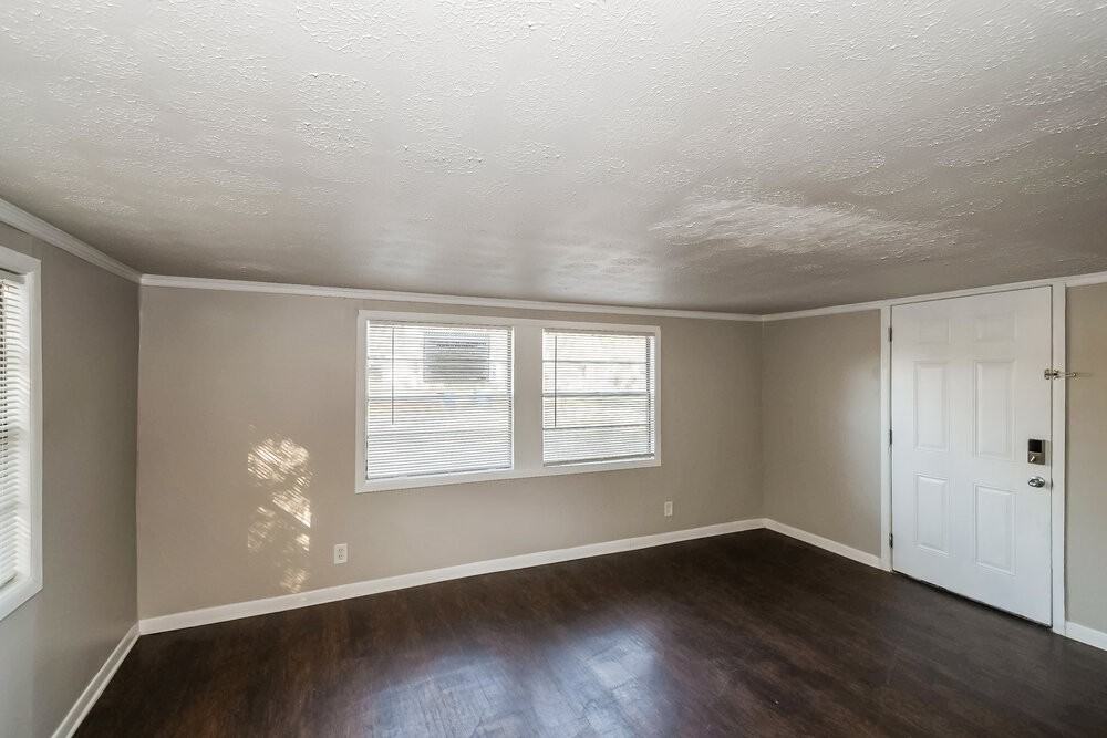 10513 Suomi St - Photo 3 of 16
