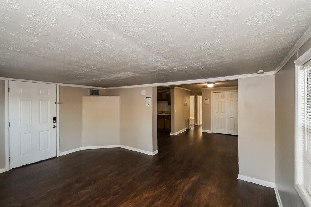 10513 Suomi St - Photo 4 of 16