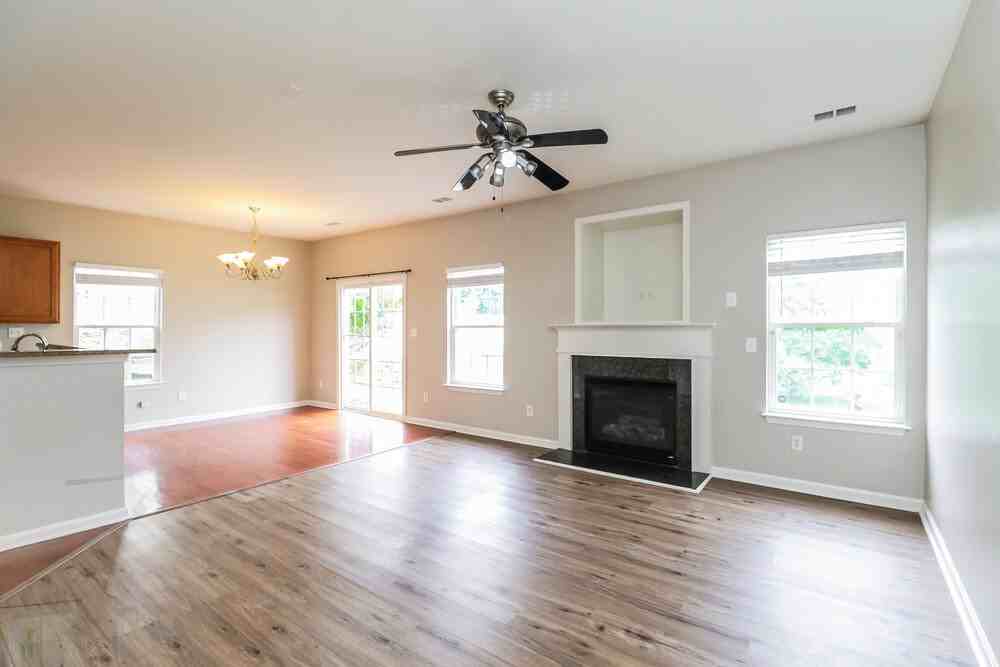 6415 Glenolden Dr - Photo 6 of 17