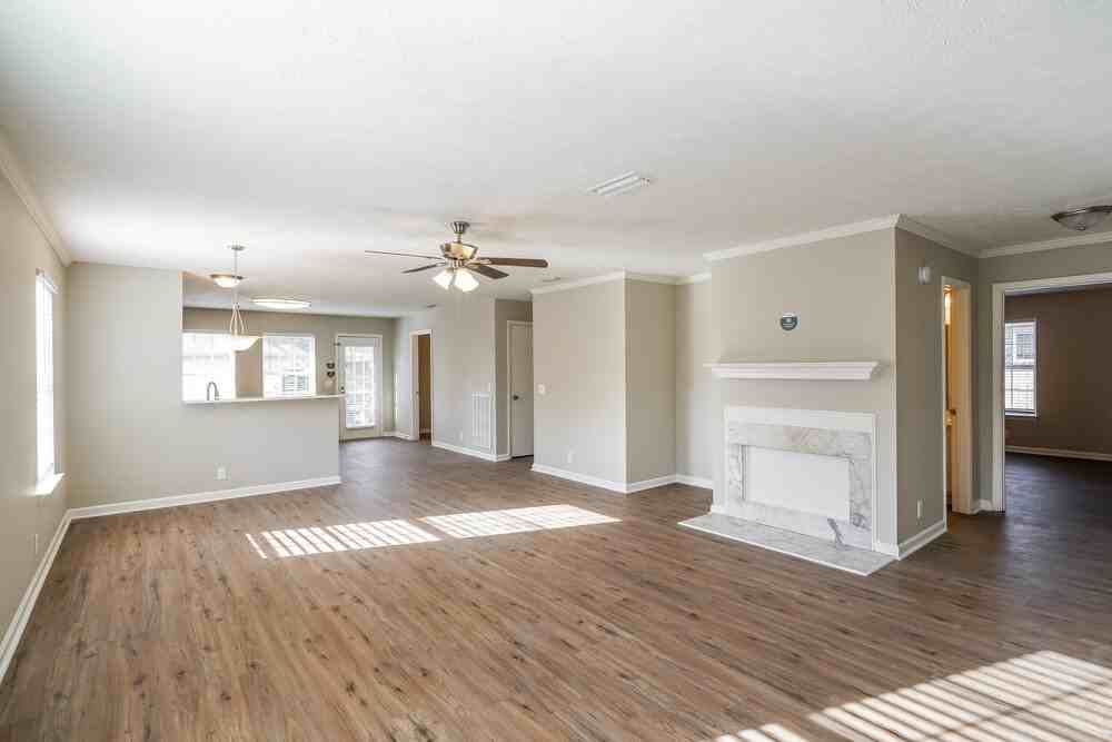 5125 Hickory Grove Dr - Photo 3 of 16