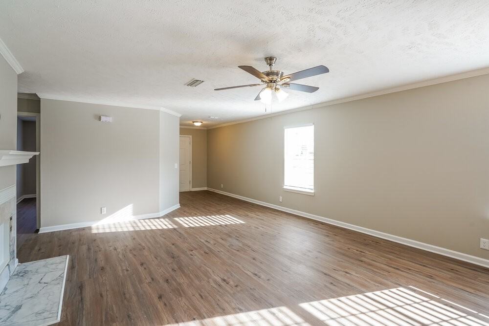 5125 Hickory Grove Dr - Photo 4 of 16